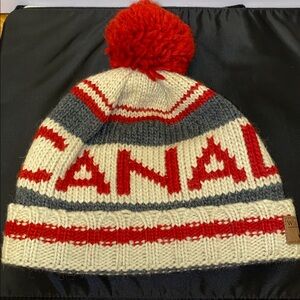 Wind River fleece-lined Canada toque / Made in Canada